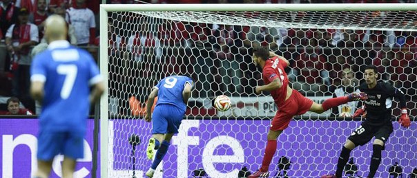 Як “Дніпро” забив гол у ворота “Севільї” (ВІДЕО)