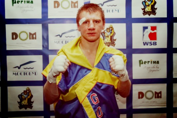 Бокс: Украинец Голуб одержал очередную досрочную победу