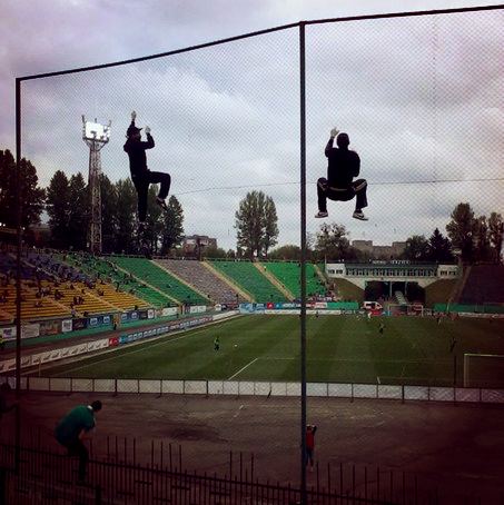 На стадионе “Украина” во Львове появились ниндзя (ФОТО)