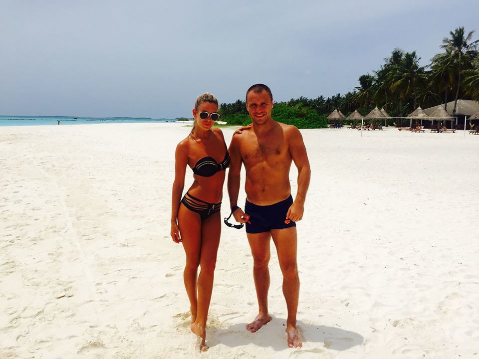 Украинский боксер похвастался жаркими ФОТО со своей девушкой