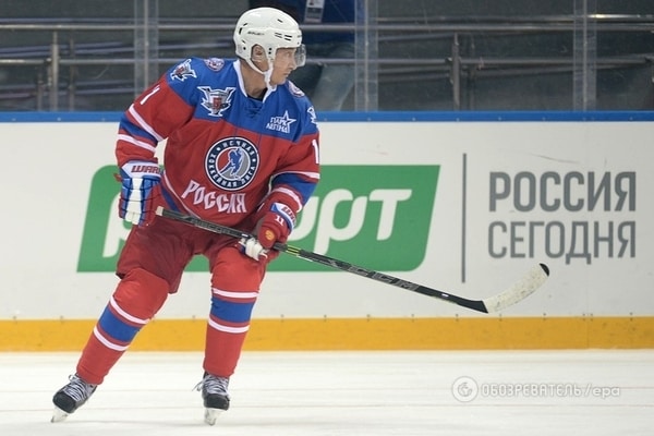 Путін назвав себе хокейним “чайником”