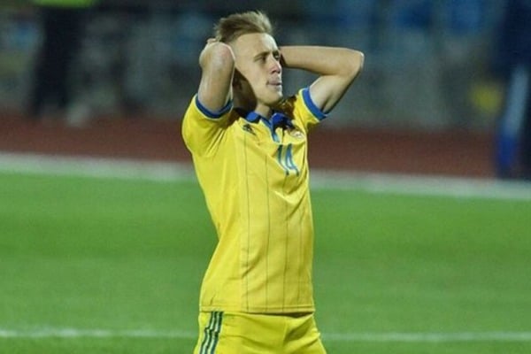 “Ничем не поможешь”: футболист сборной Украины пожаловался на травму