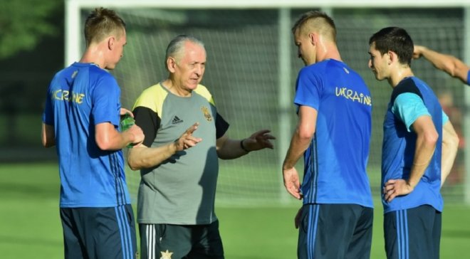 Збірна України провела перше тренування до Євро-2016 у Франції