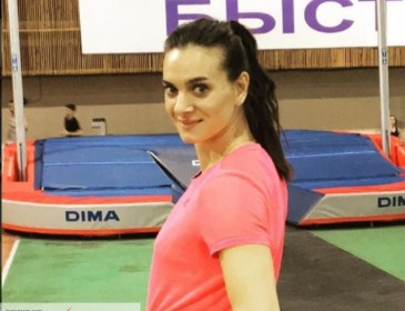 Олена Ісинбаєва пішла з спорту (відео)