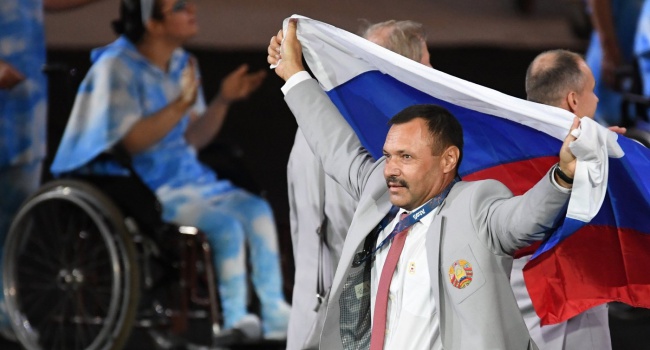 Скандальна витівка білоруса на Паралімпіаді обернулася для нього щедрим подарунком від РФ