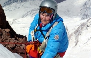 Українська пенсіонерка зібралася підкорити Еверест
