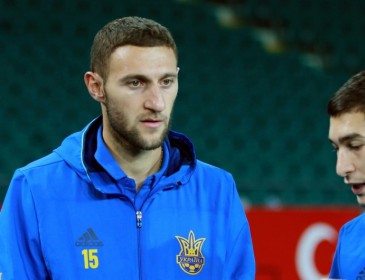 Вболівальники хочуть бачити в основі збірної України трьох “дублерів”