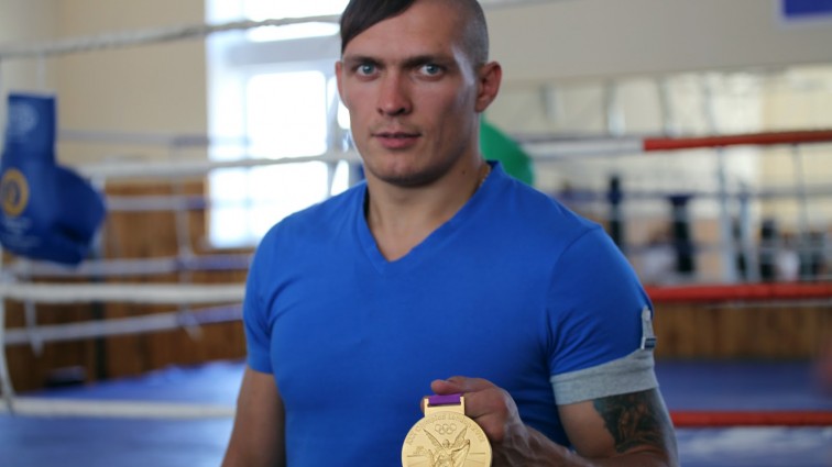 Олександр Усик хоче битися з російським чемпіоном