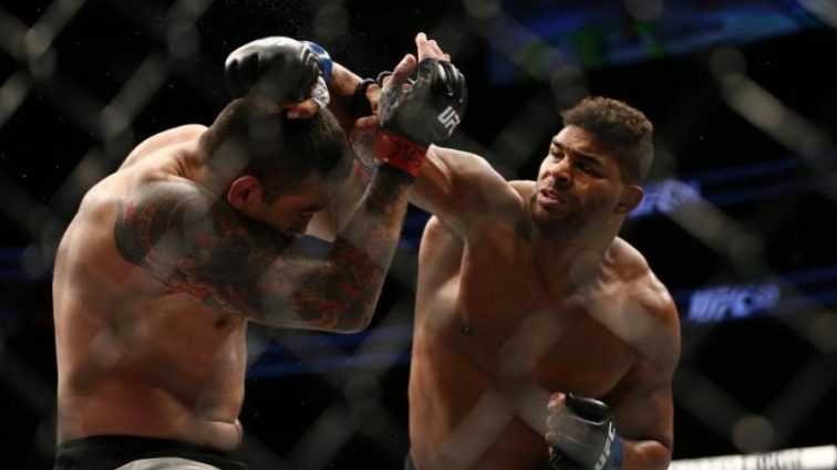 UFC 213: Оверім переміг Вердума роздільним рішенням суддів