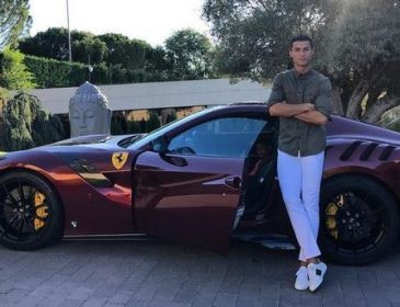 Кріштіану Роналду купив Ferrari за 450 тисяч доларів