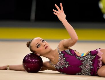 Українська гімнастка виграла два «золота» в Дубаї