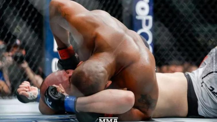 UFC 220: Корм’є нокаутував Оздеміра