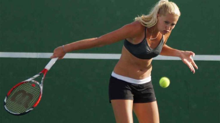 Французька тенісистка вибачилася за те, що обіграла британку