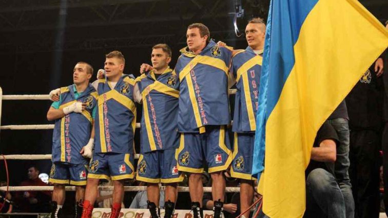Українська збірна раптово залишилася без головного тренера