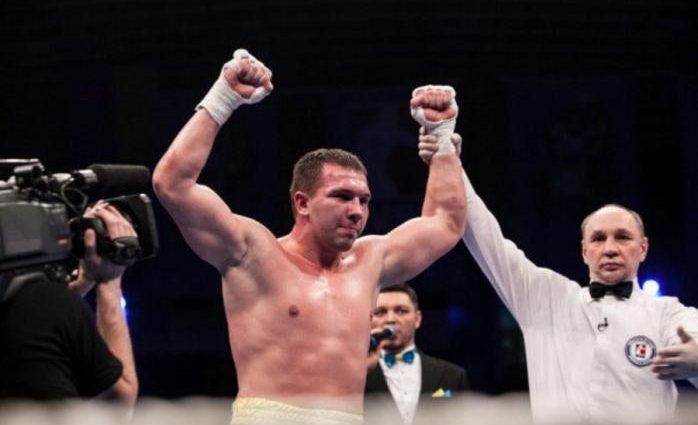 “Одноголосне рішення суддів”: Українець Тарас Неудачін здобув другу перемогу на професійному рингу